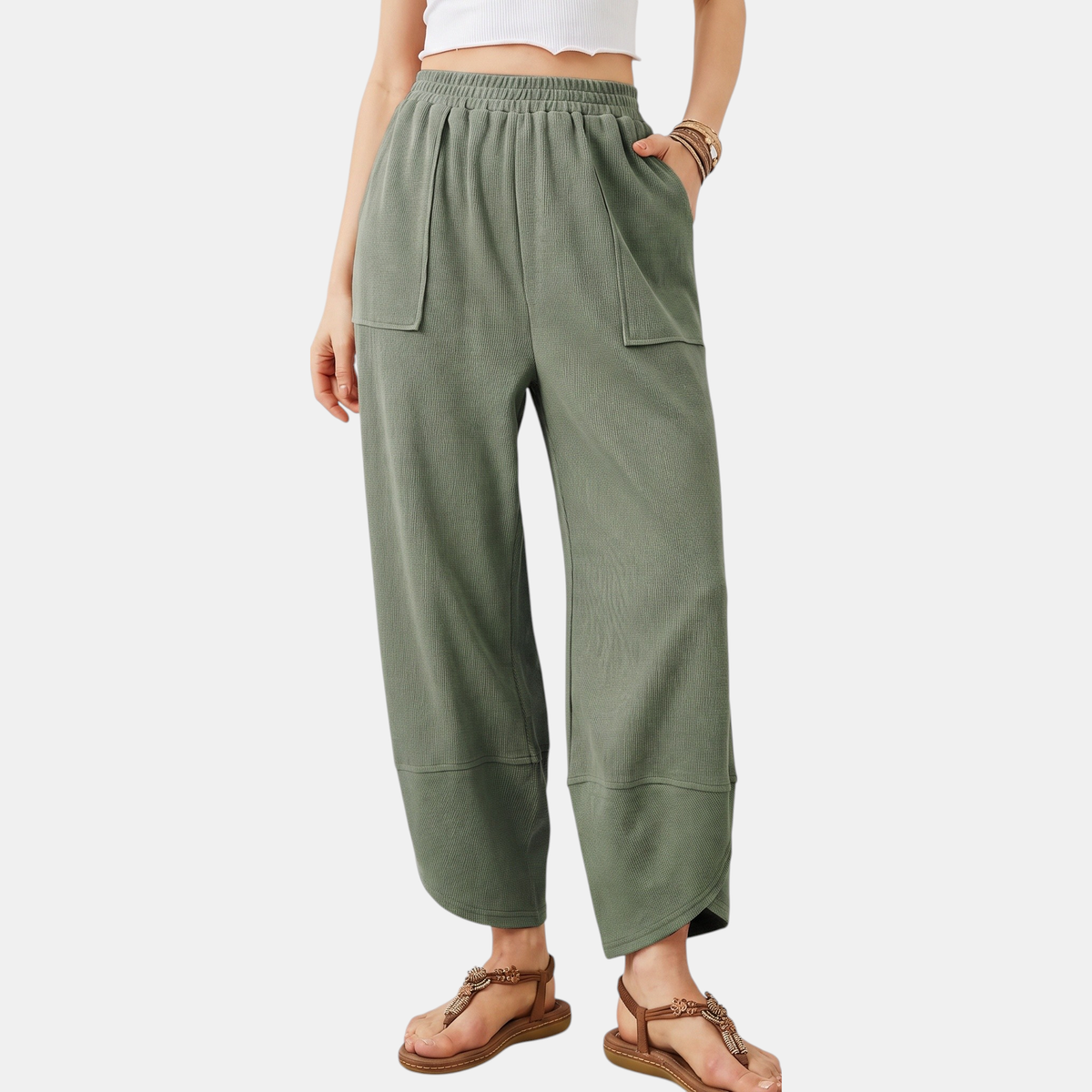 Women's Wide Leg Ribbed Knit Cropped Pants with Patch Pockets